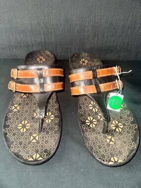 No.16 Dr. Andrew Weil by Orthaheel Two-Strap Thong Sandals